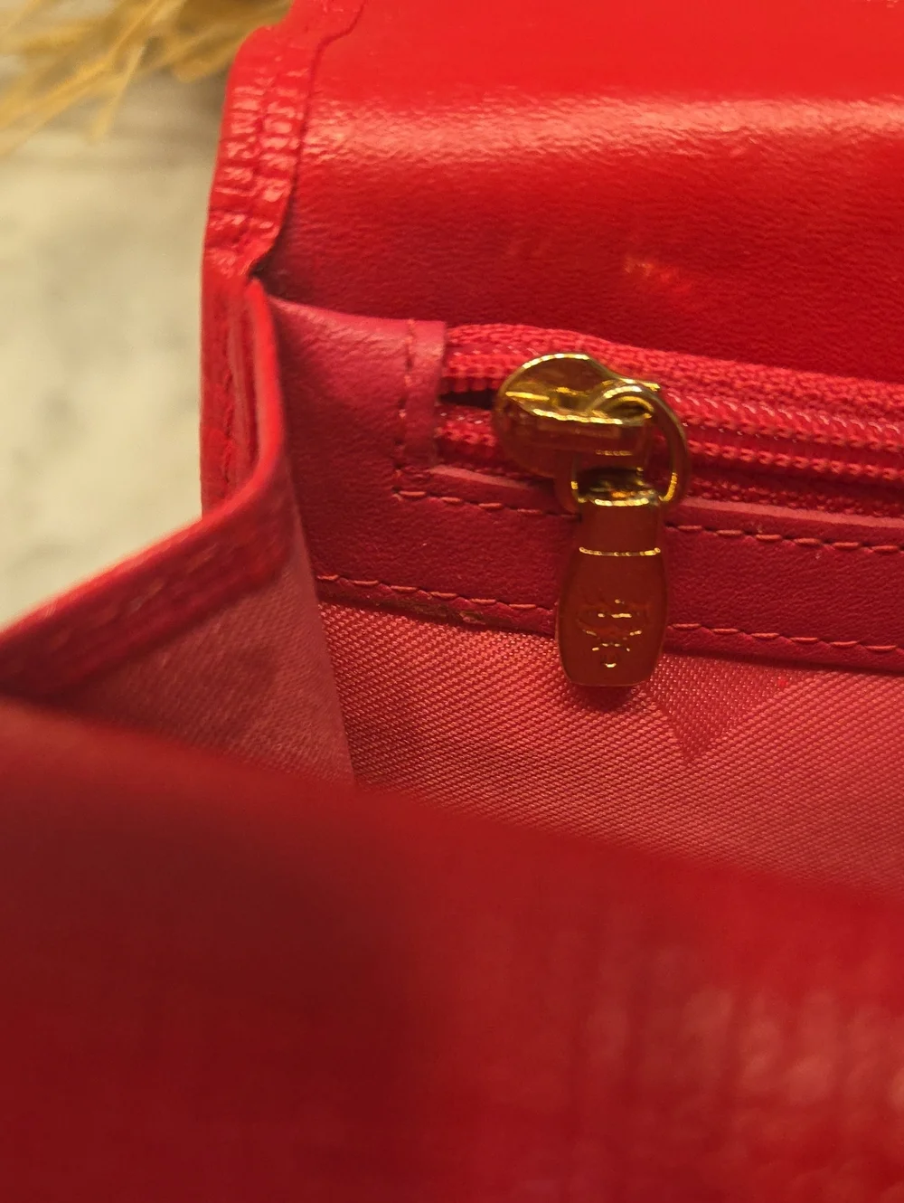EUC Customized MCM Red Leather Compact Trifold Wallet with Gold Logo Charm ❤️🩷❤